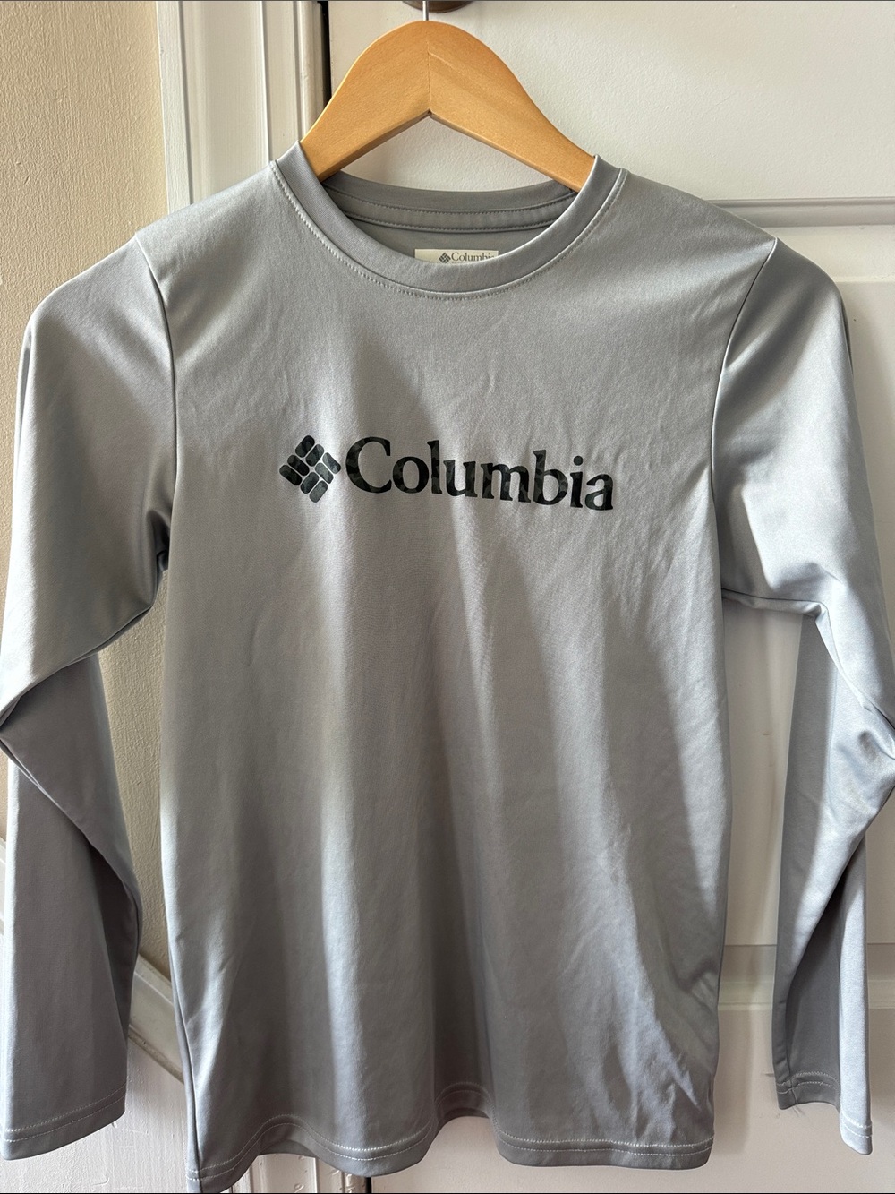 Columbia Boy’s Gray Long Sleeve Logo Shirt